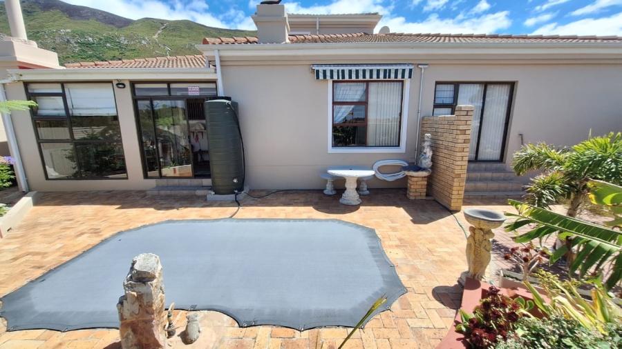 3 Bedroom Property for Sale in Chanteclair Western Cape